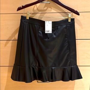H&M Black faux leather Mini Skirt with Ruffle Hem